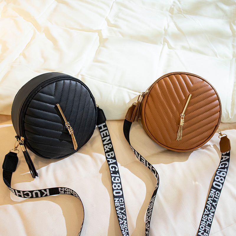 Embroidered small round bag 2023women bag printed shoulder strap messenger bag niche design women's shoulder bag women