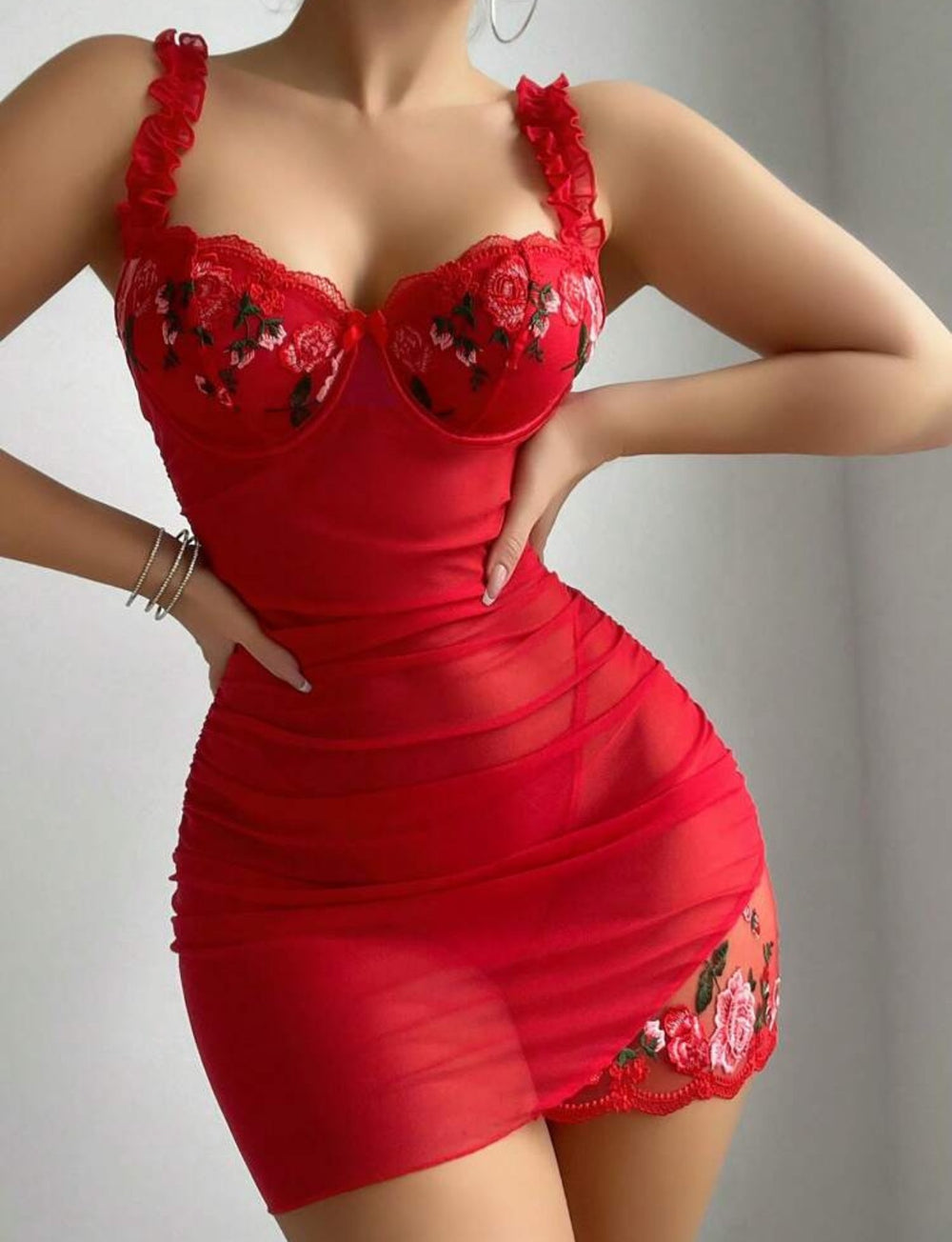 European and american cross-border sexy lingerie: lace see-through temptation embroidered nightgown, thong, bodycon mini skirt