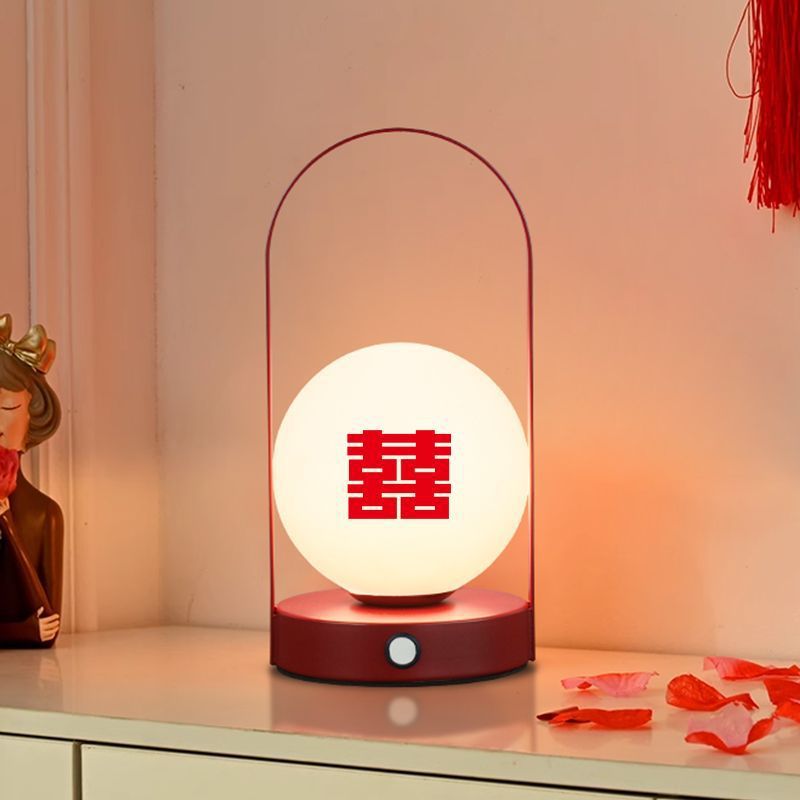 Festive dowry long-lasting lamp bedroom bedside lamp for home table lamp wedding room pair of red happy word rechargeable wedding lamp