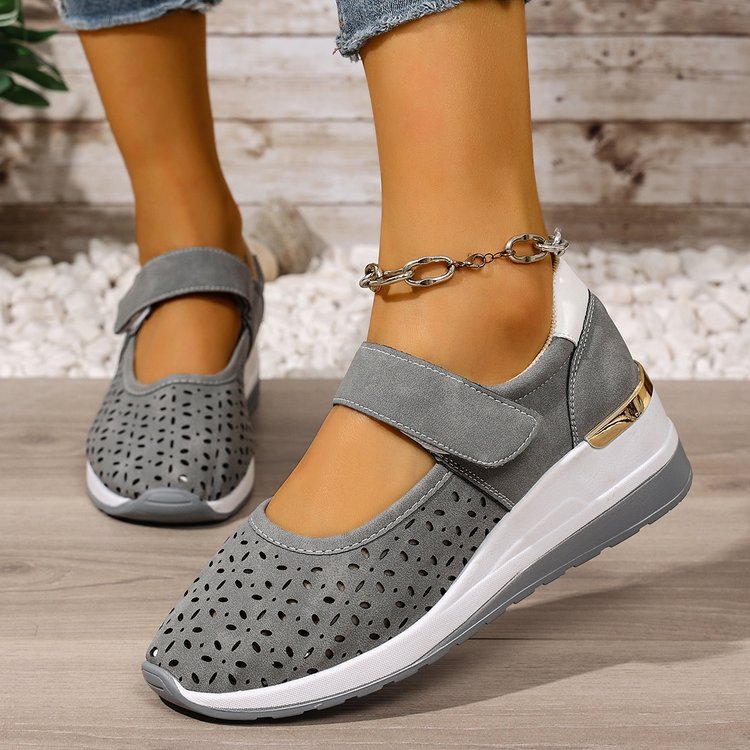 Exportplus size hole flats women's  summer new lightweight cut outthick sole velcro sandals  cross-border