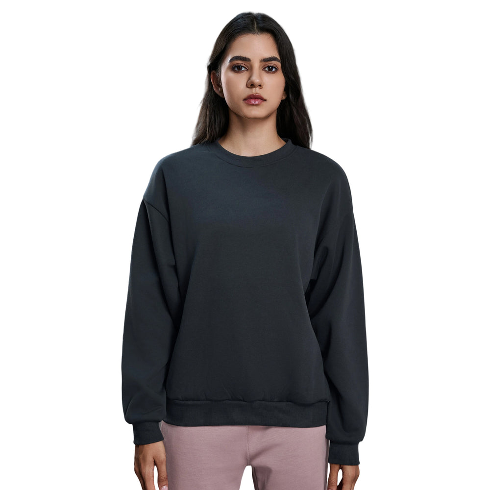 Women's fall/winter oversized crewneck sweatshirt - effortless style, commute-friendly, casual, versatile, warm pullover with fleece lining - d25156
