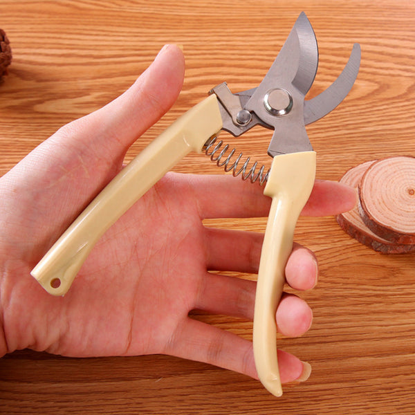 Household fruit tree scissors, pruners, flowers, fruit picking, tree branches, scissors, greening grafting, garden and gardening scissors
