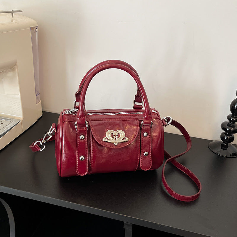 Retro small bag women's 2025 autumn and winter new portable pillow bag fashionable texture foreign style  commuting messenger bag