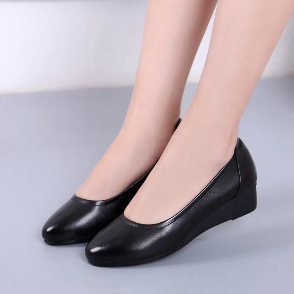 [soft leather soft bottom] famous brand broken code shoes soft leather year-end non-slip soft leather soft bottom leather shoes women's wedge flat leather shoes