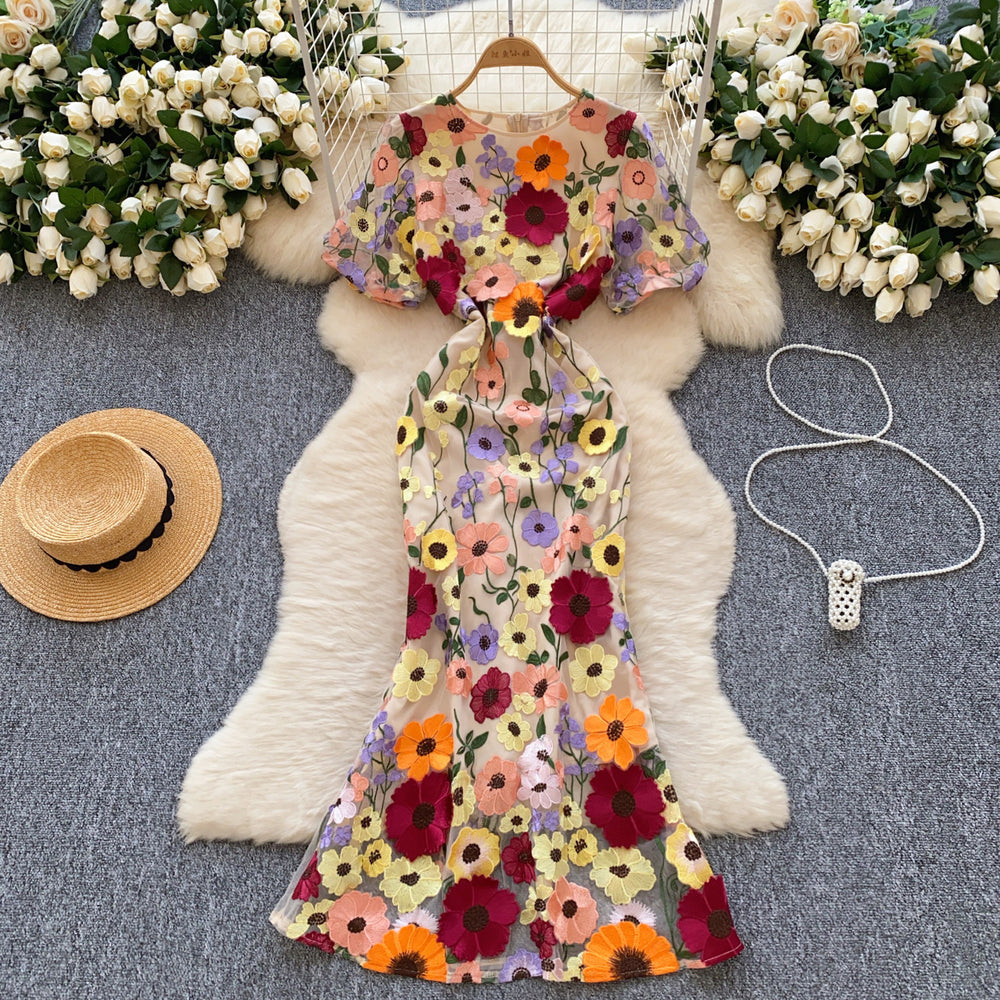 French high-end elegant heavy embroidery floral round neck lantern sleeve cinched waist slimming mermaid tail evening gown dress