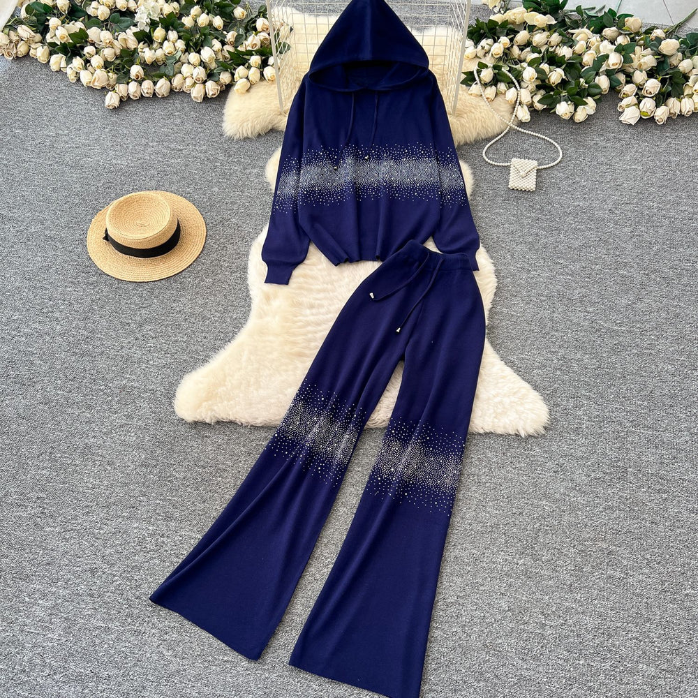 Relaxed and effortless style: women's fall/winter sweater set - premium hotfix rhinestone detail, oversized hooded knit top & casual wide-leg pants
