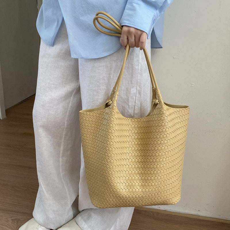 2026 spring new woven texture bag women's minimalist versatile underarm bag large capacity commuter tote shoulder bag