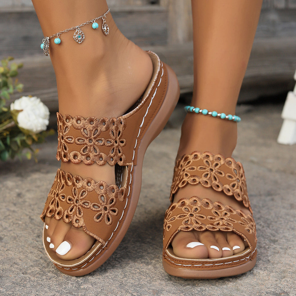 Southeast asia export plus size wedge heel platform slippers hollow out floral thong sandals women's cross-border retro summer slippers