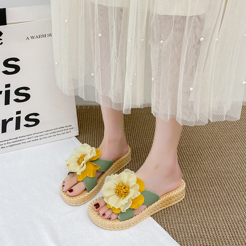Women's summer outdoor slides - chunky 4cm platform, lightweight princess style, height increasing slippers, dai ethnic style floral slides