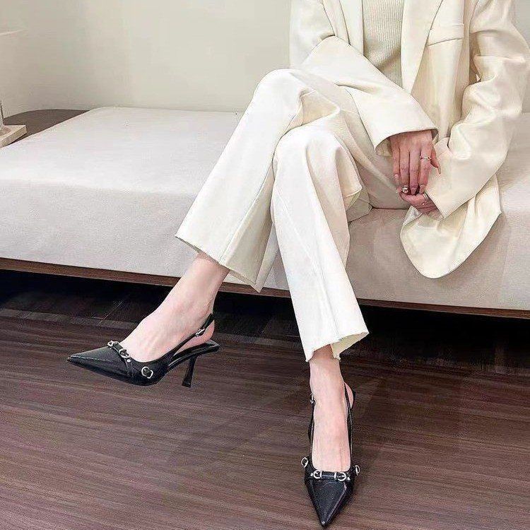 Xiaoxiangfeng black patent leather pointed toe special-shaped heel high-heeled shoes 2025 spring new arrival supermodel same style fashion sandals
