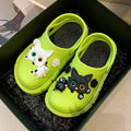 Lucky cat green
