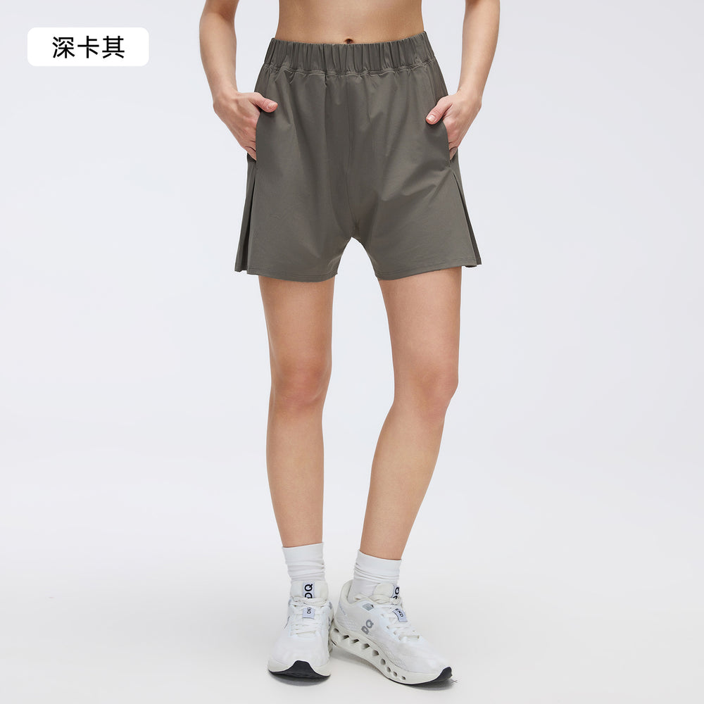 High-waisted, slimming, casual athletic capri pants for women. quick-drying, breathable running, yoga, and fitness shorts for summer. d26047