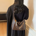 Crossbody bag 2025 new autumn/winter versatile light luxury niche high-value shoulder bag large capacity commuter tote women's bag