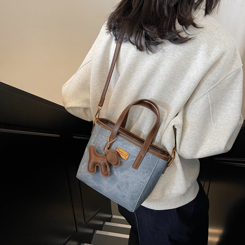 Retro trendy underarm bag women's 2025 autumn and winter new fashionable large-capacity tote bag commuter casual women's bag