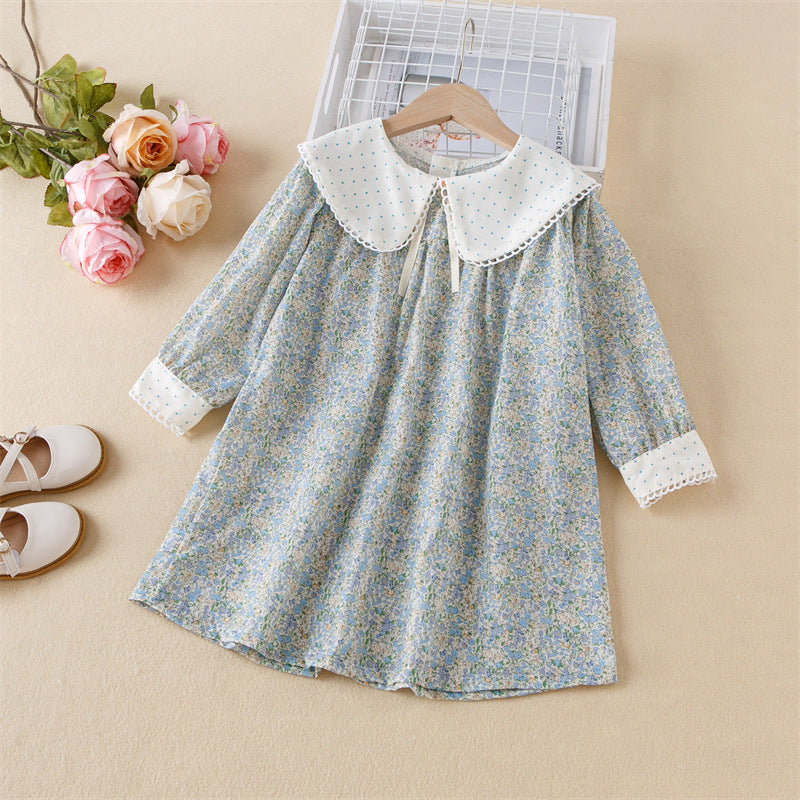 Trending girls' dress: new autumn  collection - stylish, loose-fit, long-sleeved floral dress with turn-down collar for little girls