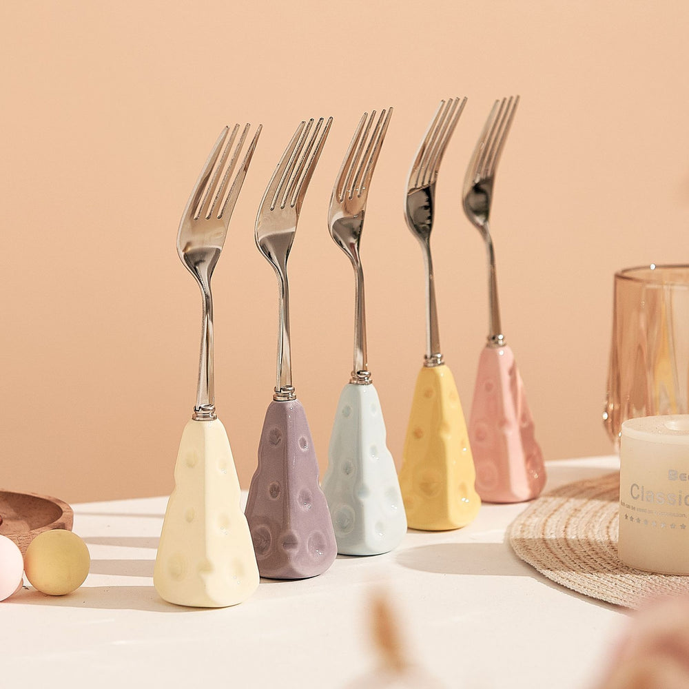 Carefully selected, instagram-worthy, high-end cheese stainless steel fork and spoon set. features a heat-resistant ceramic handle. perfect as children's cutlery