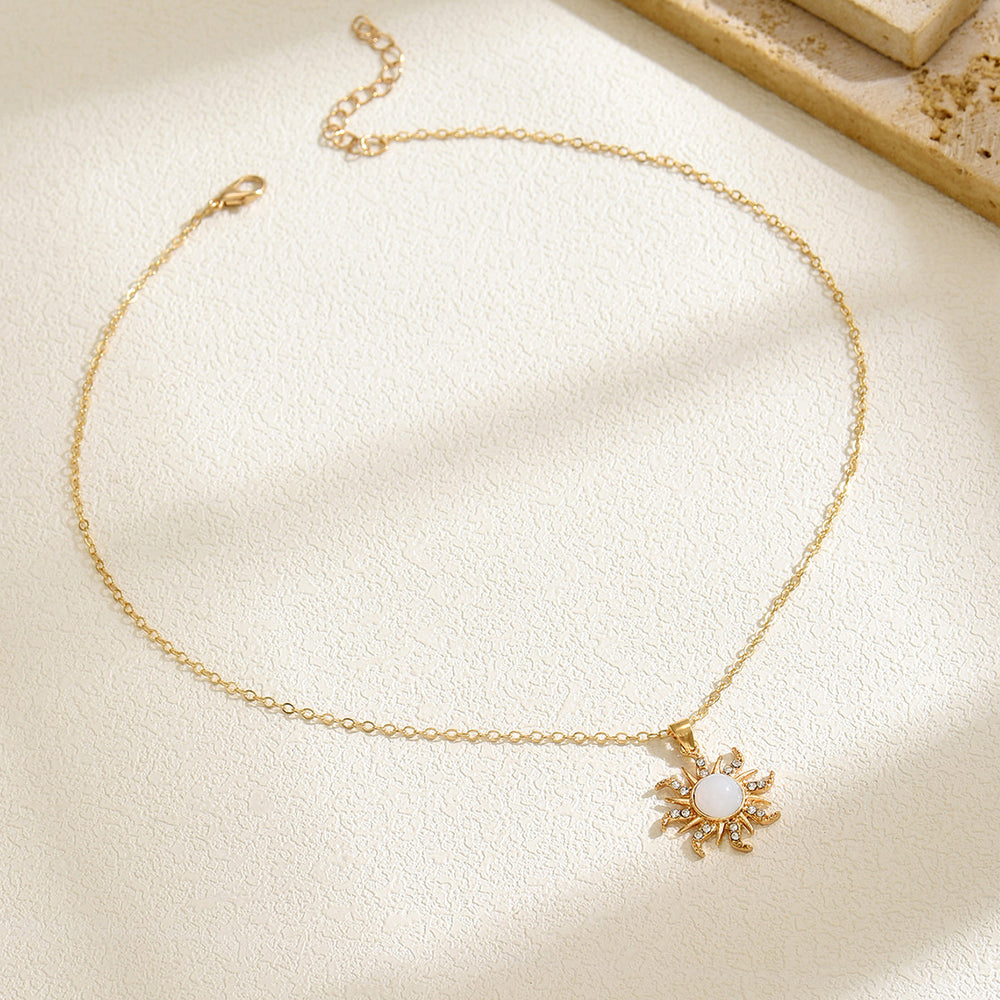 European and american cross-border fashion minimalist sunflower pendant necklace, trendy geometric rotating diamond-studded alloy choker accessory