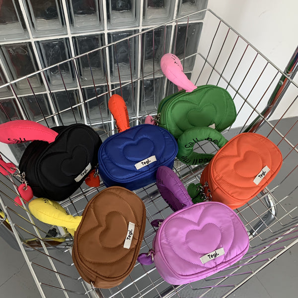Korean version of the new cute cosmetic bag shoulder bag oblique span women's bag niche design casual portable handbag trendy