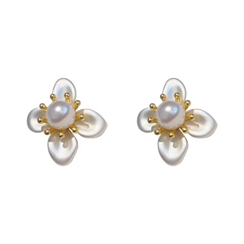 Yellow rhinestone pearl flower stud earrings for women, 2026 new fashion earrings, wholesale summer floral earrings