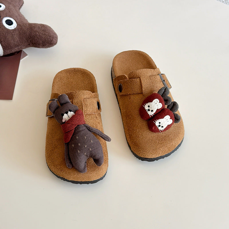 2025 spring/autumn new cartoon birkenstock-style shoes for girls: retro soft-soled, cute closed-toe, warm outdoor slippers