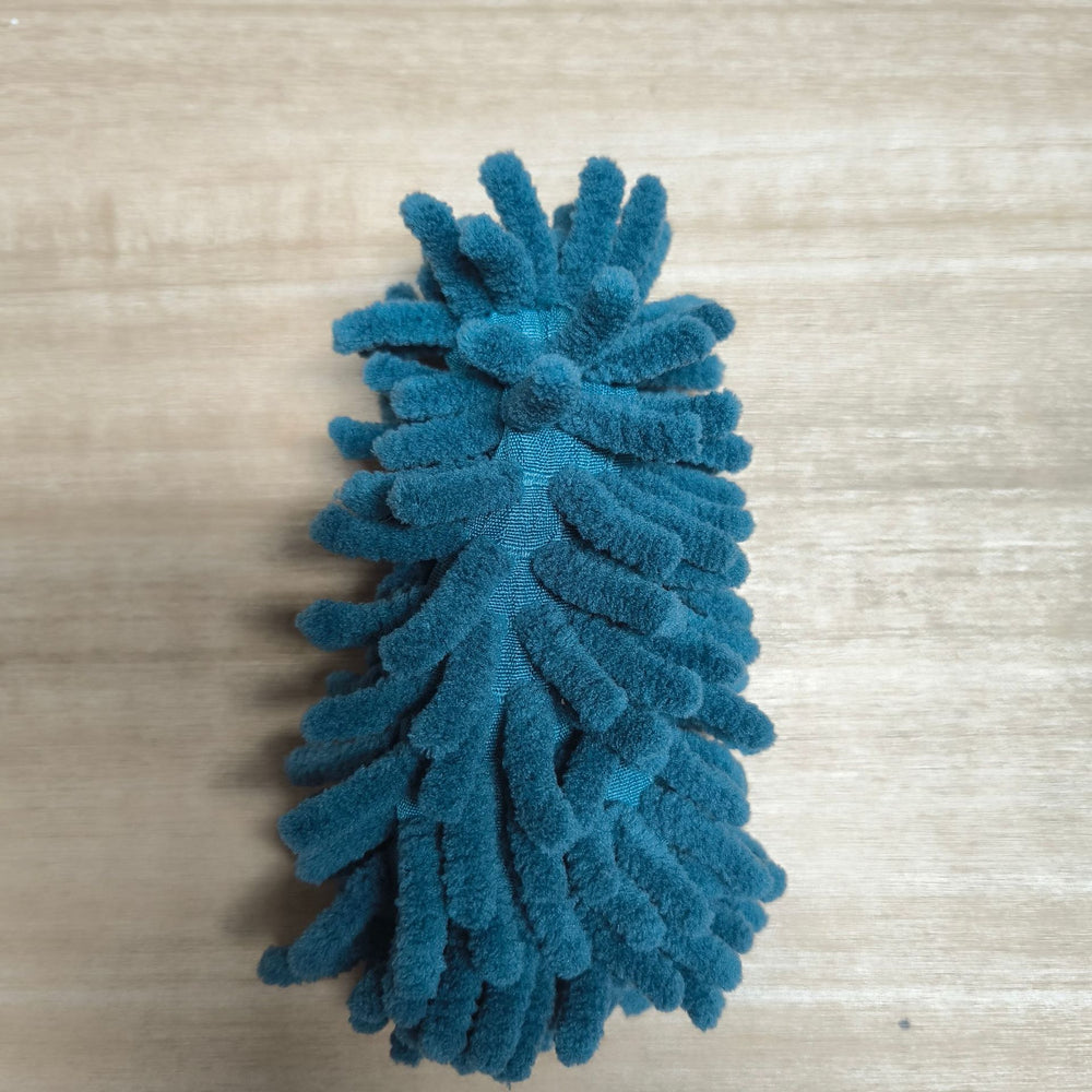 Retractable duster, electrostatic duster, car dust sweeper, spider web cleaning handy gadget, chicken feather duster, car dust duster