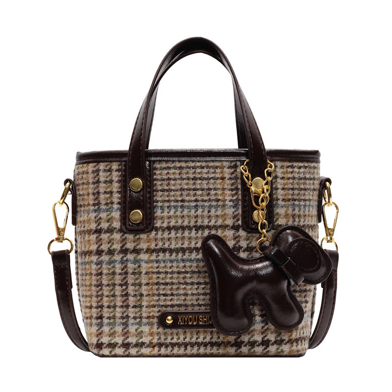 Trendy plaid bucket bag for women - new 2025 spring collection, unique design, commute-friendly small bag, vintage-inspired artistic crossbody bag