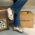 Women's flip-flops: flat, non-slip, lightweight, beach-ready, fashionable, versatile, heart-themed sandals - new summer 2025 collection for outdoor wear