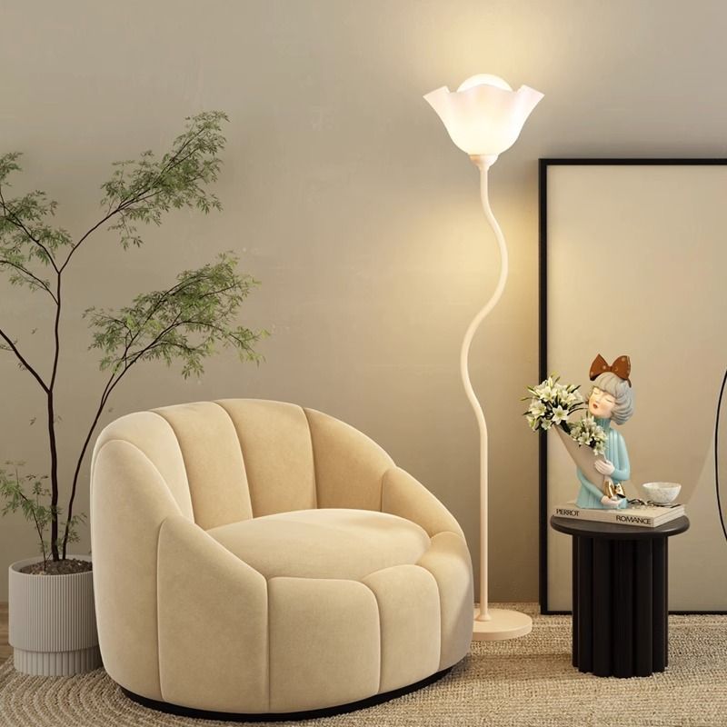 Accessible luxury floor lamp living room petals scandinavianins style bedroom bedside study sofa side popular decoration atmosphere lamp