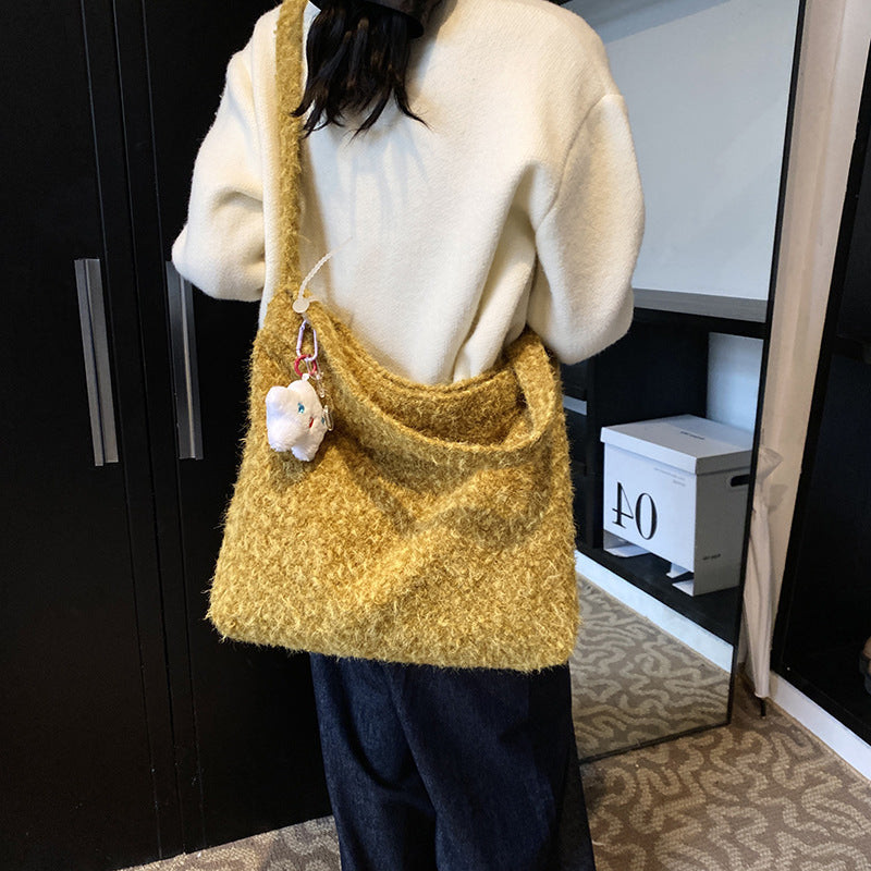Cross-border woolen tote bag women's 2025 autumn and winter new trendy retro fashion bucket bag casual large-capacity messenger bag