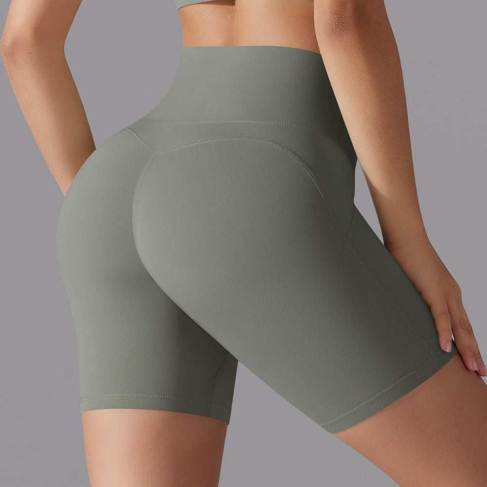 New arrival nude tight sports shorts, no need to wear underwear, high waist, hip lifting yoga shorts, running fitness three-quarter shorts