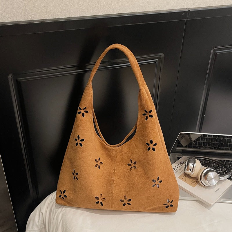 new arrival shoulder bag for women, large capacity, retroclassy sense, cut out armpit bag, preppy style, easiest for match shoulder bag for women