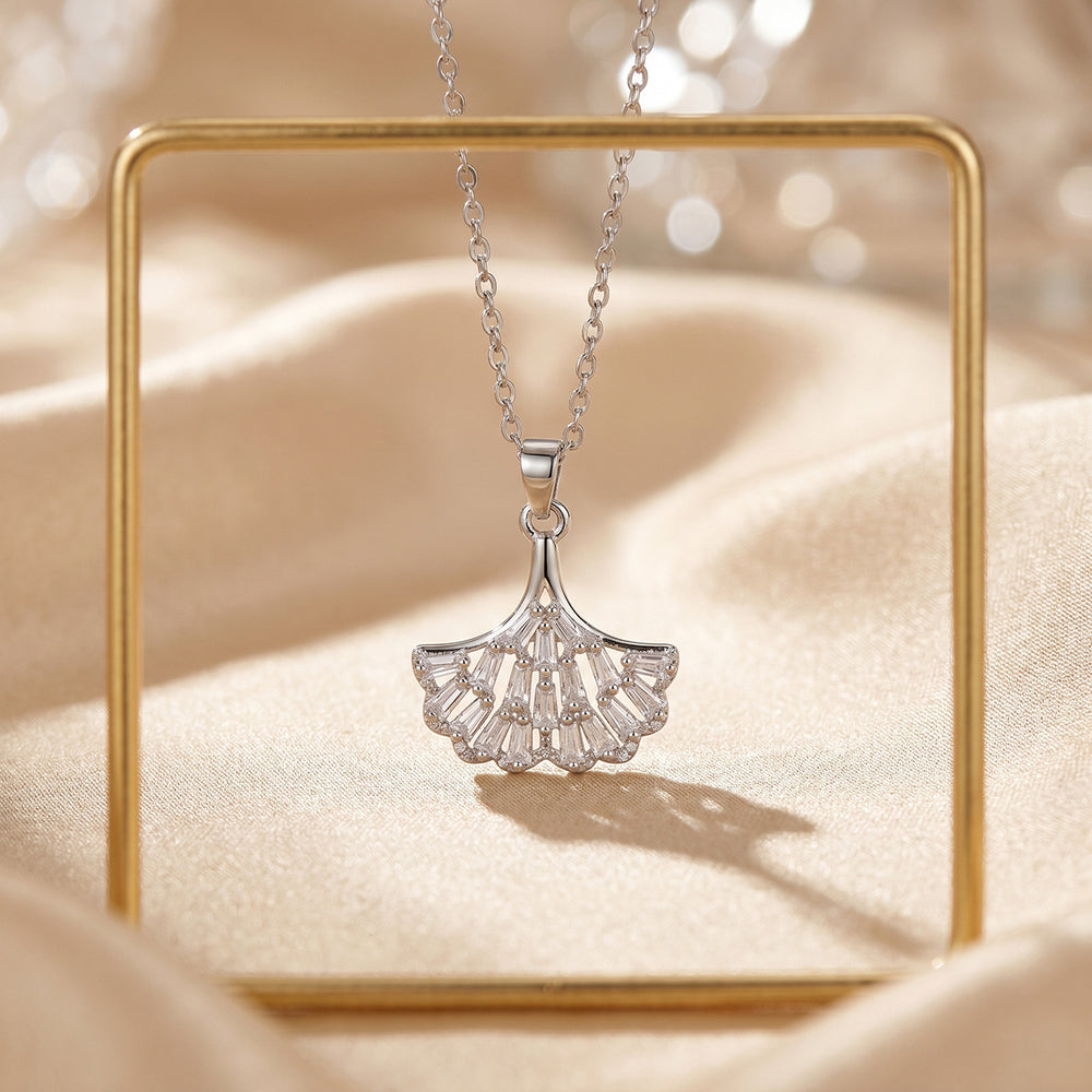 Popular internet celebrity smart ginkgo leaf diamond necklace accessible luxuryniche style women's easiest for matchfashion non-fading clavicle chain jewelry