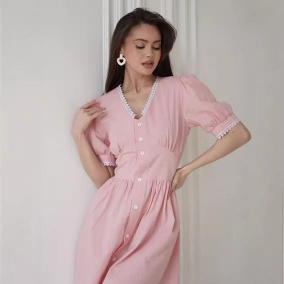 Hepburn style lace high-end dressplus size covers the flesh and covers the crotch, waist slimming look over pink slimming look
