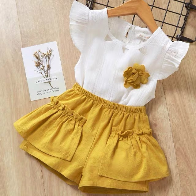 Girls' fashionable and stylish outfit set -  summer korean style short sleeve and shorts cute children's two-piece set - wholesale supply