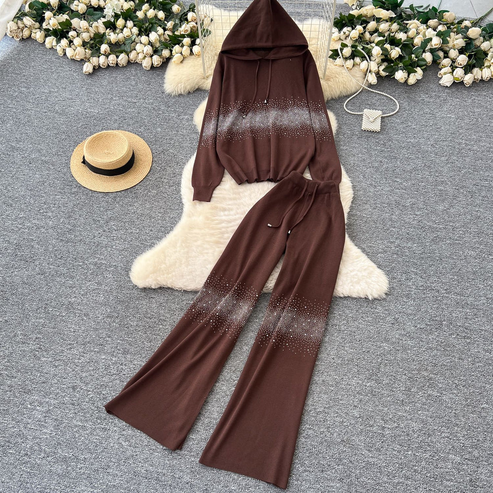 Relaxed and effortless style: women's fall/winter sweater set - premium hotfix rhinestone detail, oversized hooded knit top & casual wide-leg pants