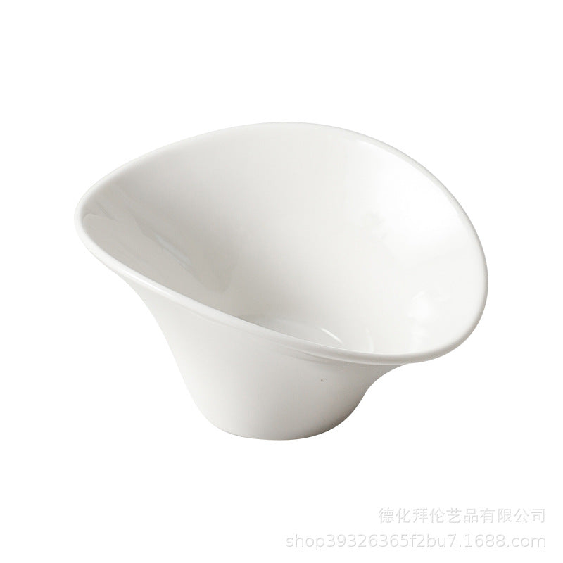 Creative irregular white ceramic sauce dish with tray, sauce bowl, hotel tableware, restaurant-grade cold dish bowl