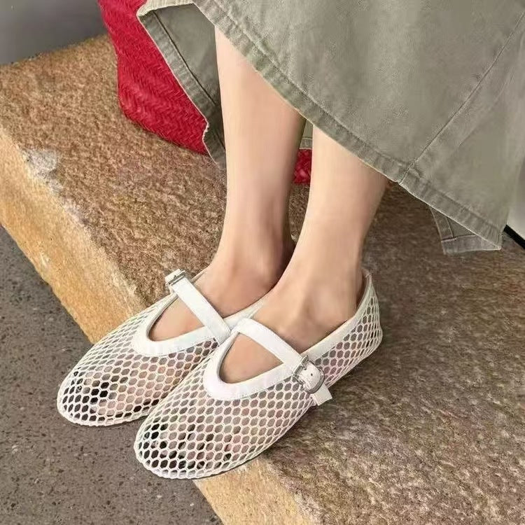Cross-border round head niche fish grid hollow ballet shoes women's new fashionable and simple flat-bottomed belt buckle single shoes