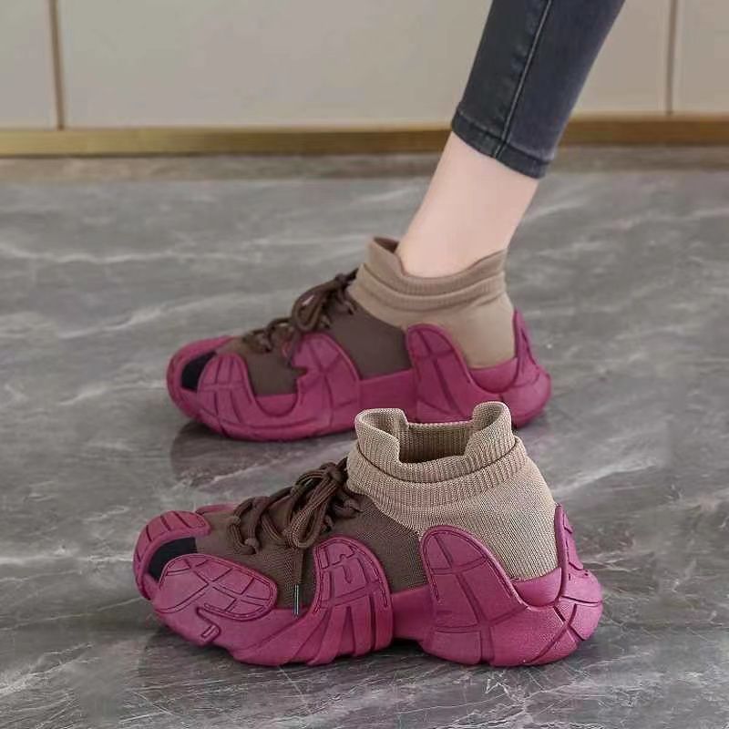 Flyknit lightweight dad sneakers women's 2025 summer new breathable non-slip hiking shoes versatile chunky sole sock sneakers