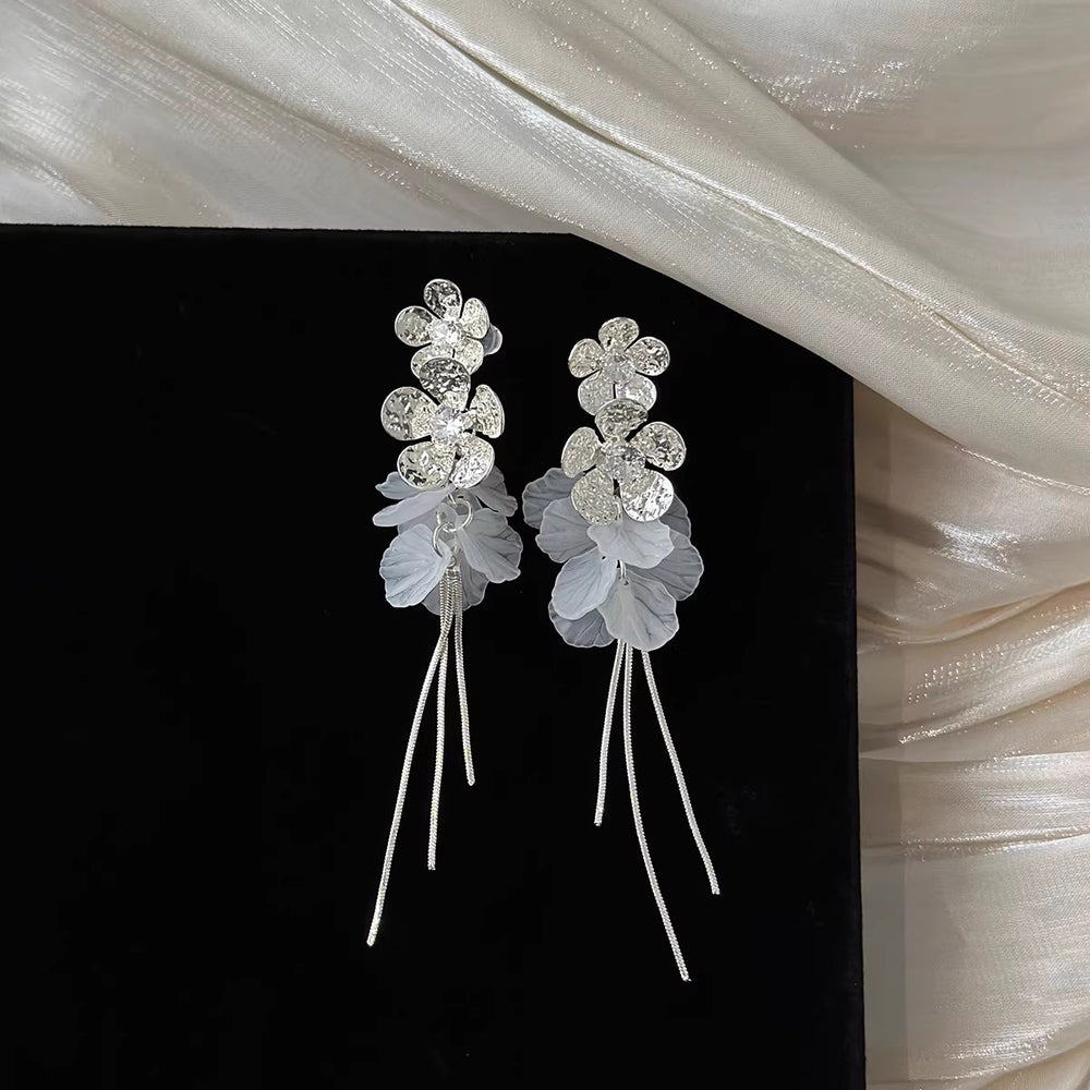 Zircon flower shell beach vacation style tassel long earrings for women, square and round face jewelry, 2026 new high-end design