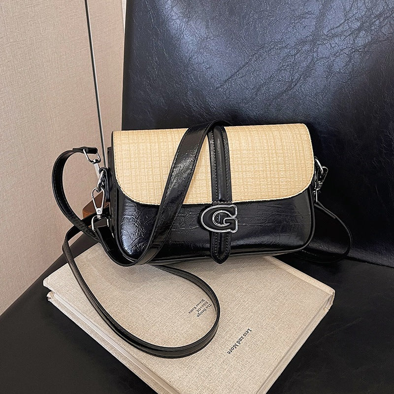 Fashion bag women's new Korean version of casual commuting simple shoulder bag high sense versatile foreign style portable messenger bag