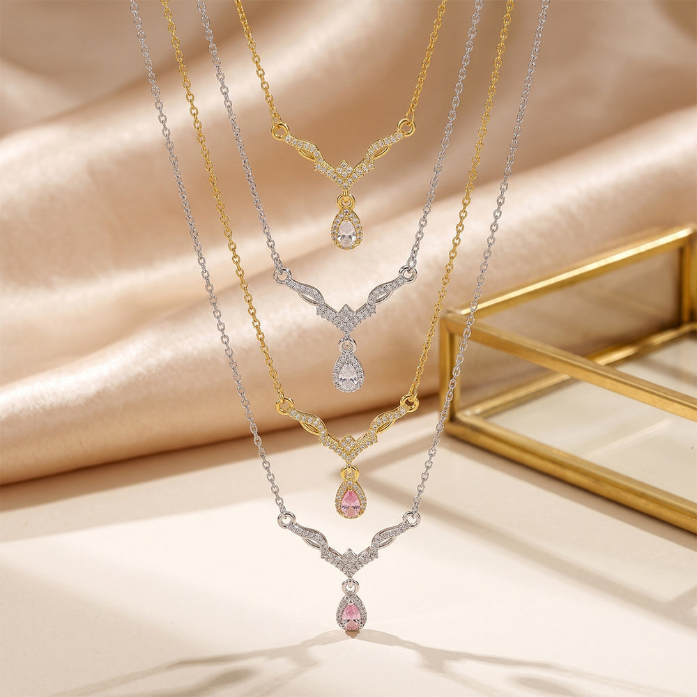 Hot-selling japanese and korean style cubic zirconia teardrop necklace. lightweight luxury, niche design, high-end and elegant, non-tarnishing choker for women