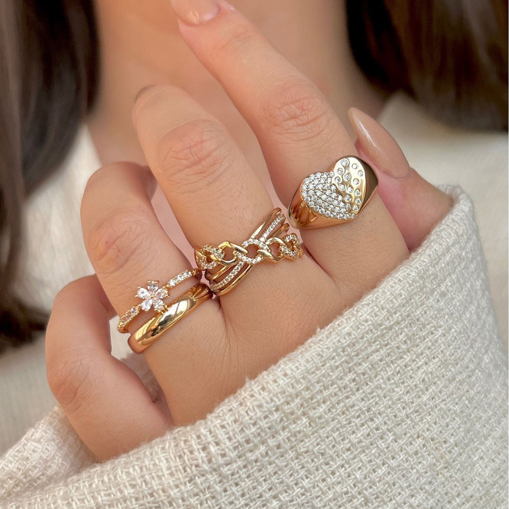 European and american cross-border jewelry: ins-style sweet hollow heart ring 4-piece set, geometric irregular diamond-studded flower rings