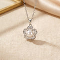 8442 pearl flower steel necklace