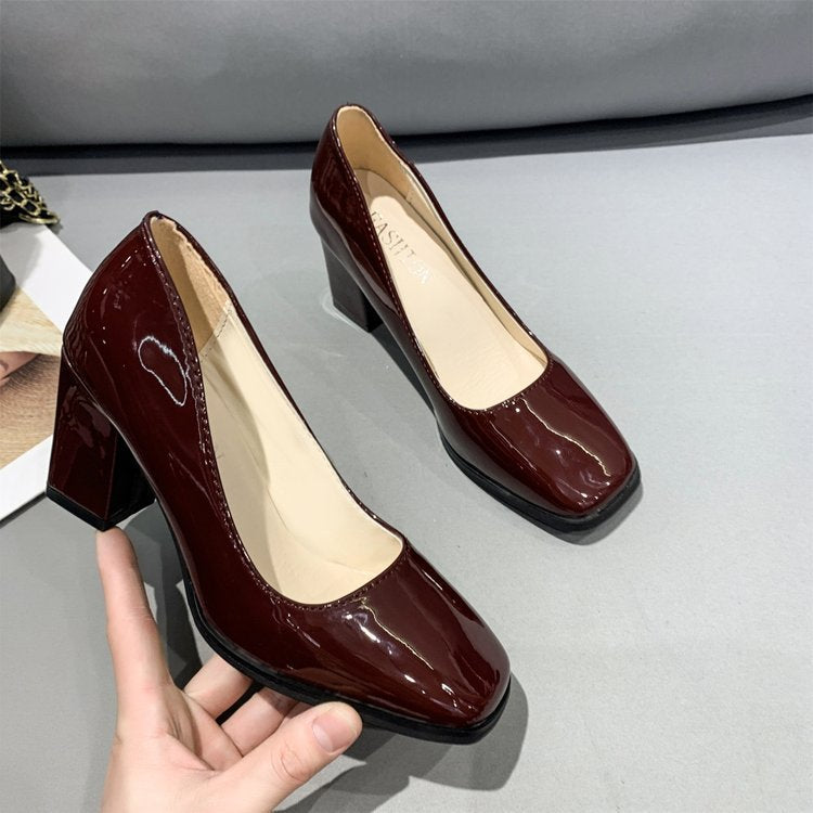 High-heeled casual women's shoes, spring 2026 new collection, fashion square toe block heel, wholesale foreign trade sizes 42-43 plus size women's shoes