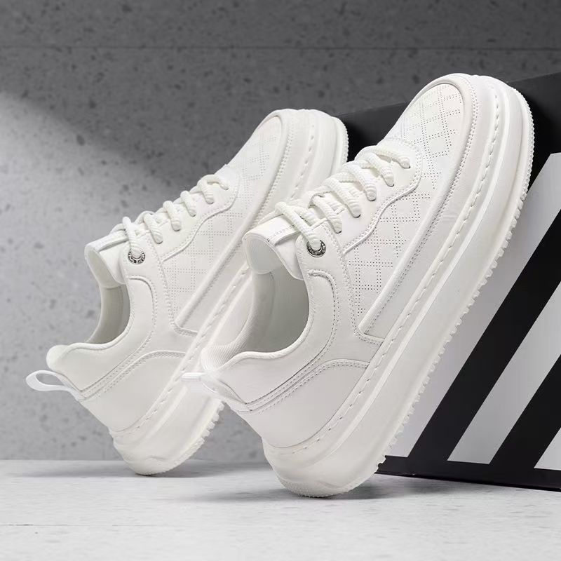 Men's spring/autumn breathable lightweight soft sole white sneakers, men's casual shoes, versatile thick-soled platform sneakers, men's trendy shoes