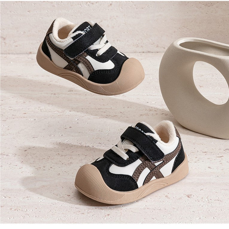 New casual sports shoes for men, women, and children - canvas sneakers, first walker shoes, toddler anti-slip shoes, and insulated winter shoes