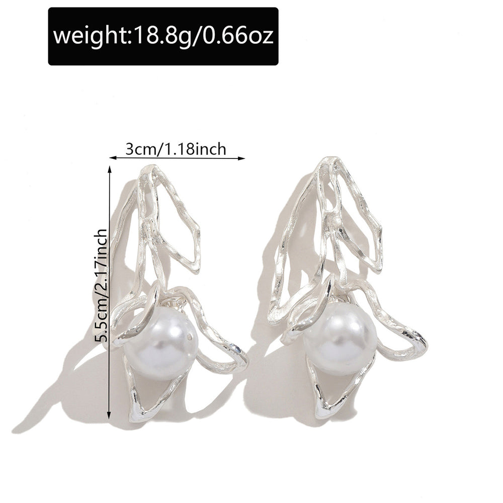 Wholesale pearl stud earrings - european & american style, hollow floral design, light luxury, high-end, fresh & sweet, statement earrings