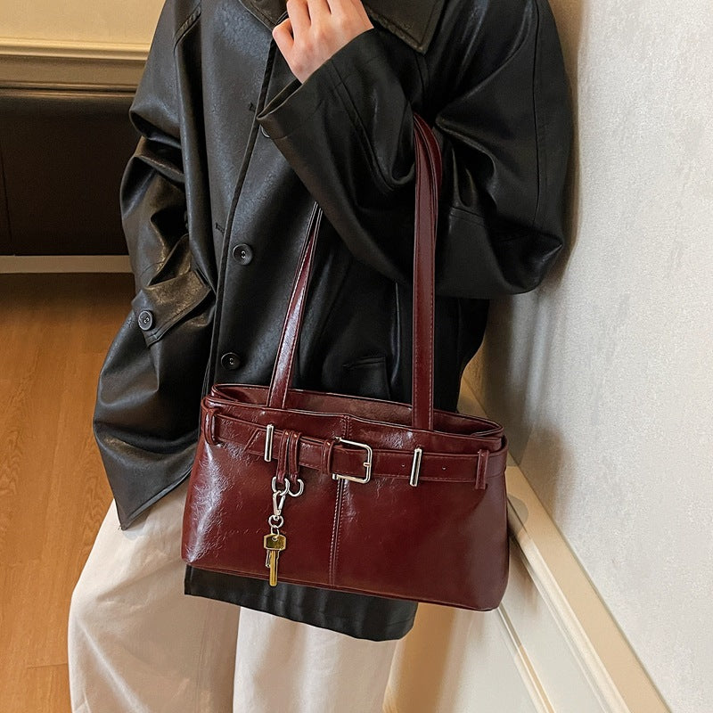 Niche style design belt buckle bag for women accessible luxury texture armpit bag 2025new arrivaleasiest for matchwork clothing work shoulder bag