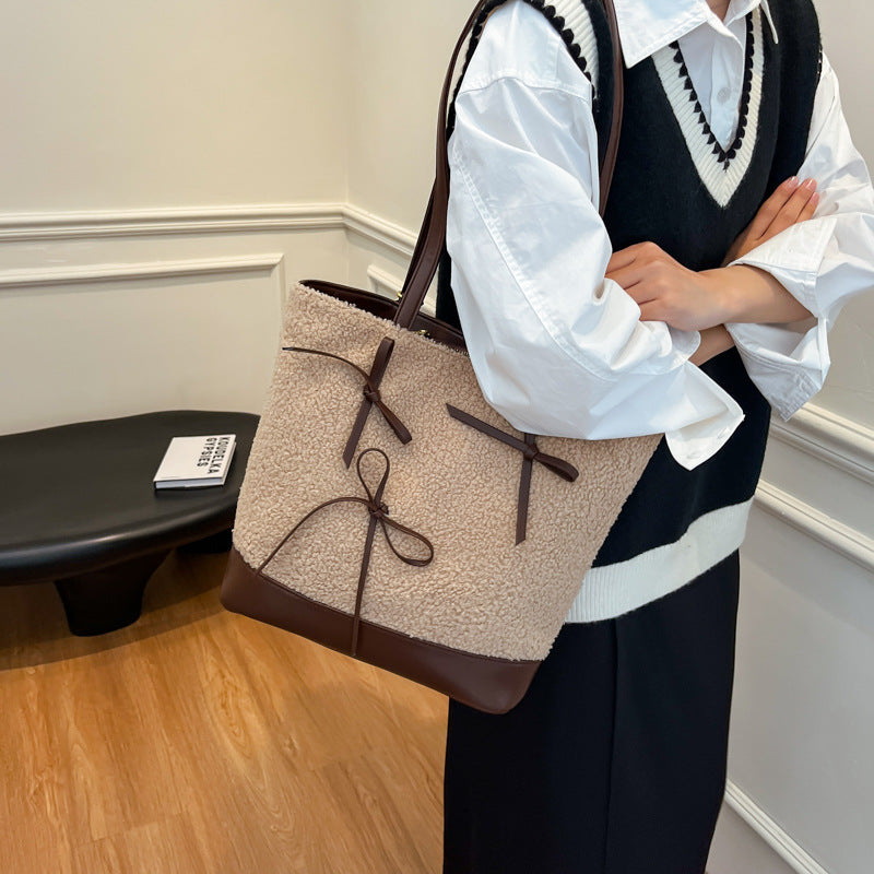 Cross-border retro woolen leopard print bag women's shoulder messenger commuter bag ins autumn and winter large capacity adjustable student