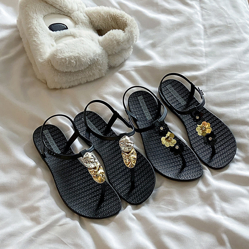 New women's flip-flop sandals: summer fashion, trendy open-toe beach sandals with buckle straps and roman-style sequin detail – perfect for outdoor wear